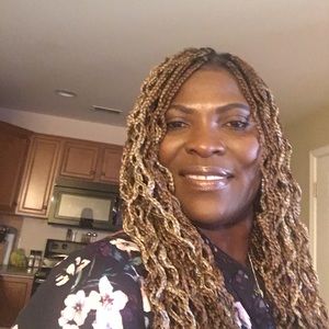 Meet your Posher, Naomi